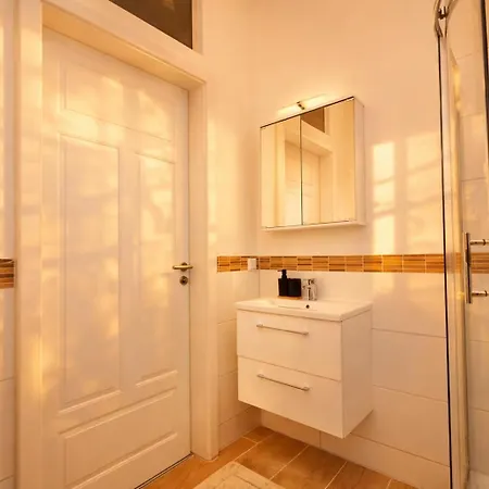 Casa Bellevie Living